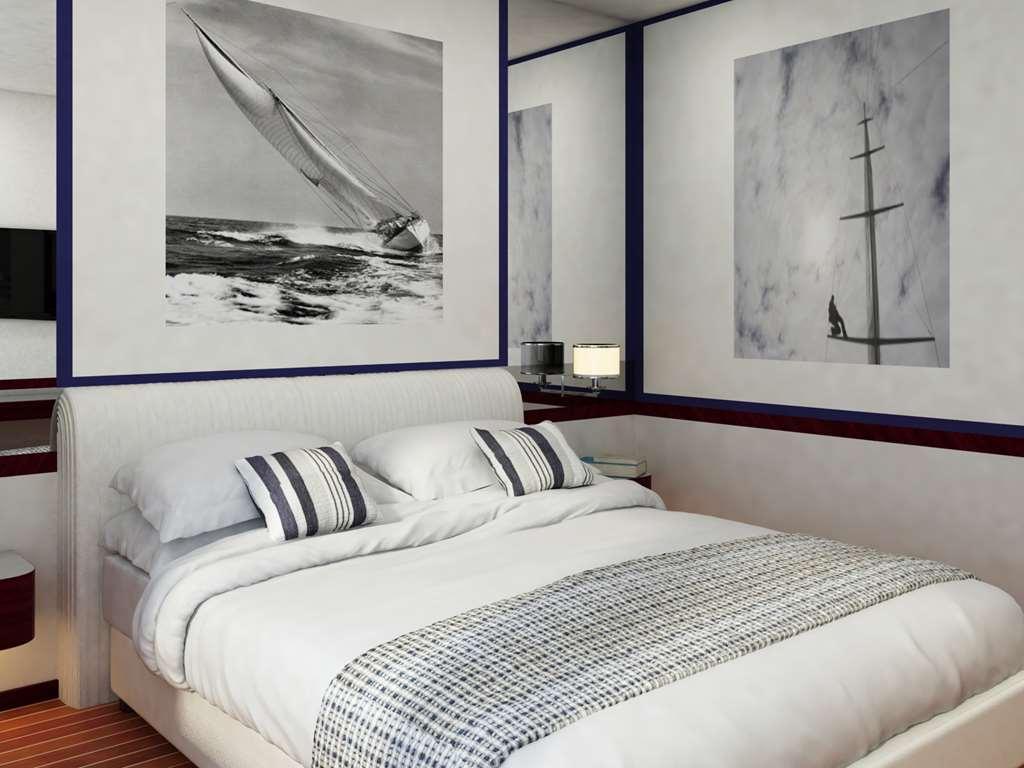 Starhotels President Genoa Bilik gambar