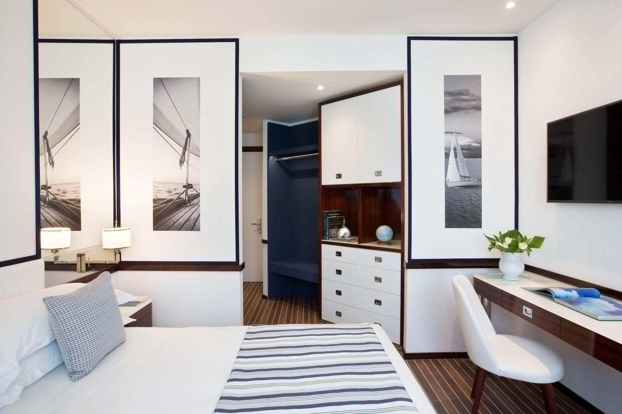 Starhotels President Genoa Luaran gambar