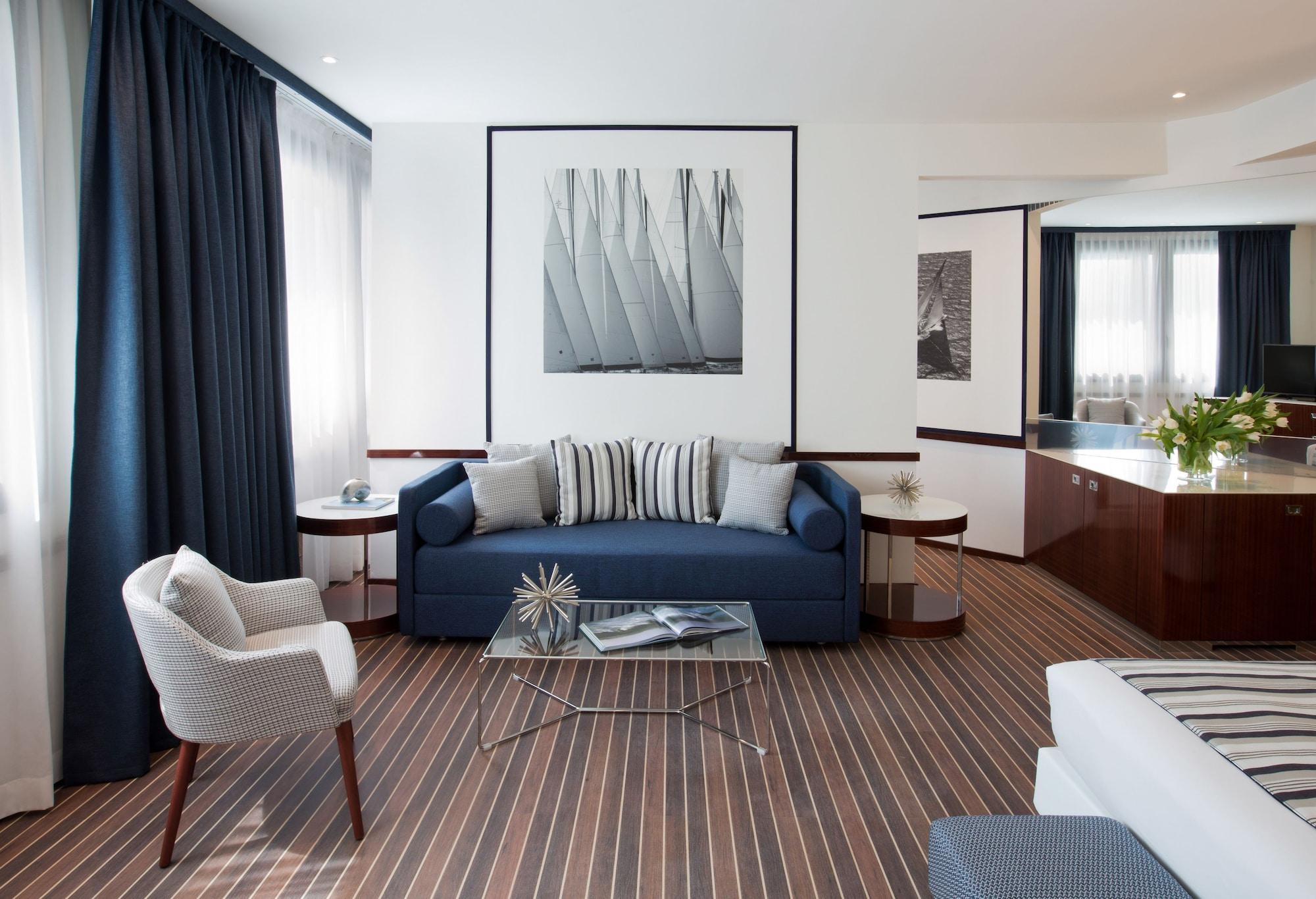 Starhotels President Genoa Luaran gambar
